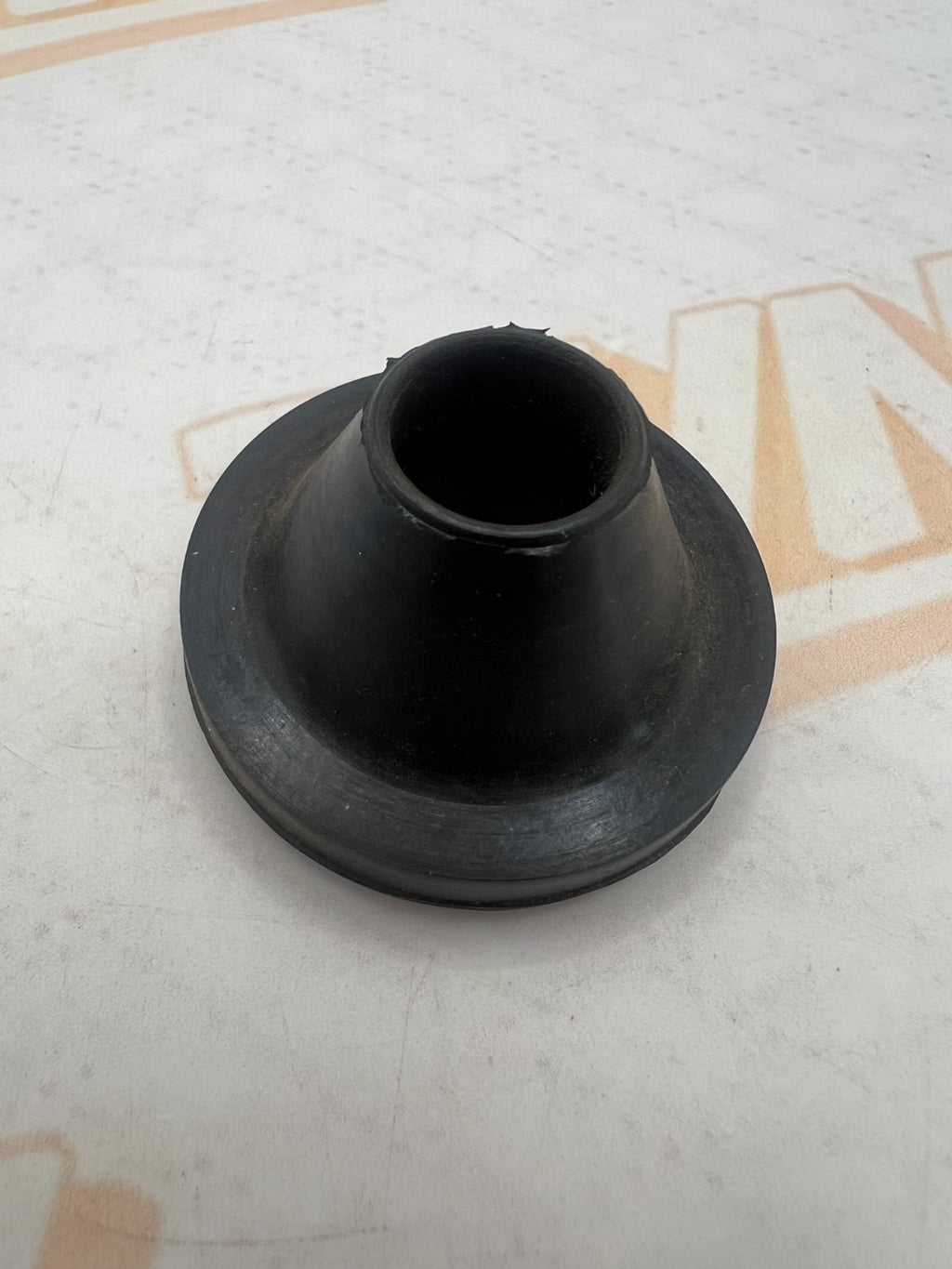 NOS SUZUKI RM 125 250 400 CUSHION 56241-41220 NEW OEM FACTORY ORIGINAL PARTS