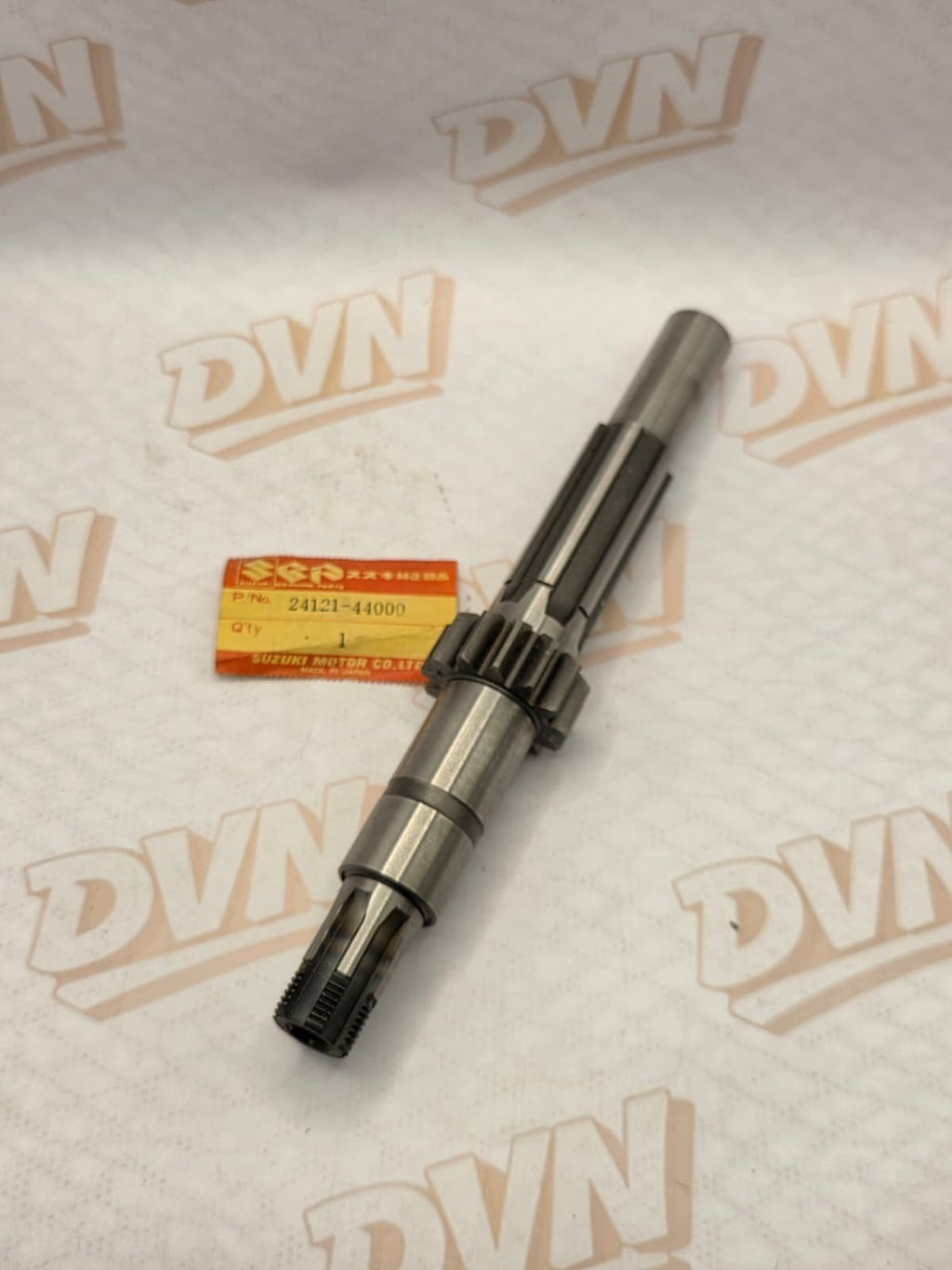NOS Suzuki Countershaft GS400 GS425  24121-44000