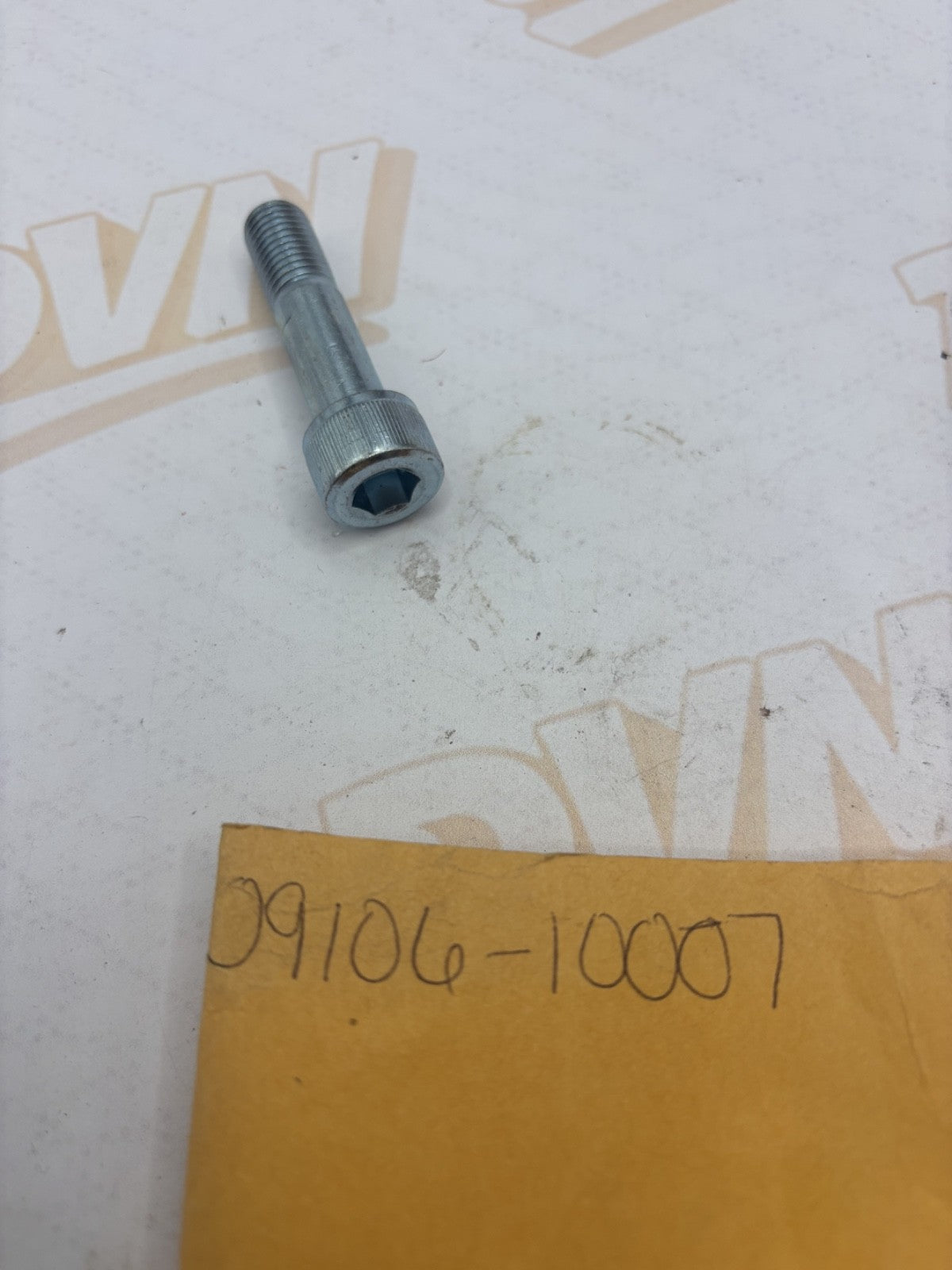 1 NOS Genuine Suzuki T TS TC RM GT TM RV GS DS Factory Bolt OEM 09100-10007 NEW