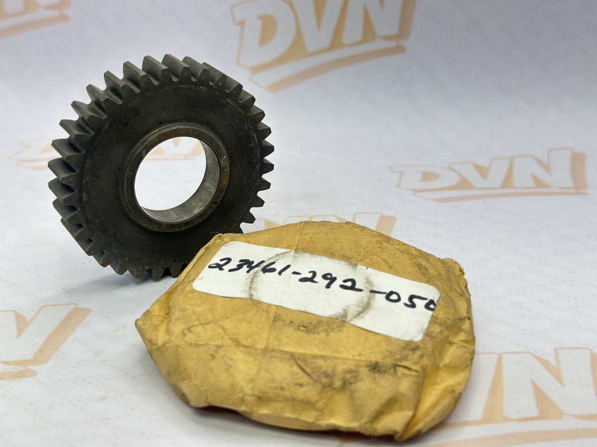 Honda NOS NEW 23461-292-050 Counter Shaft Third Gear 33T CB CL CB450 CL450