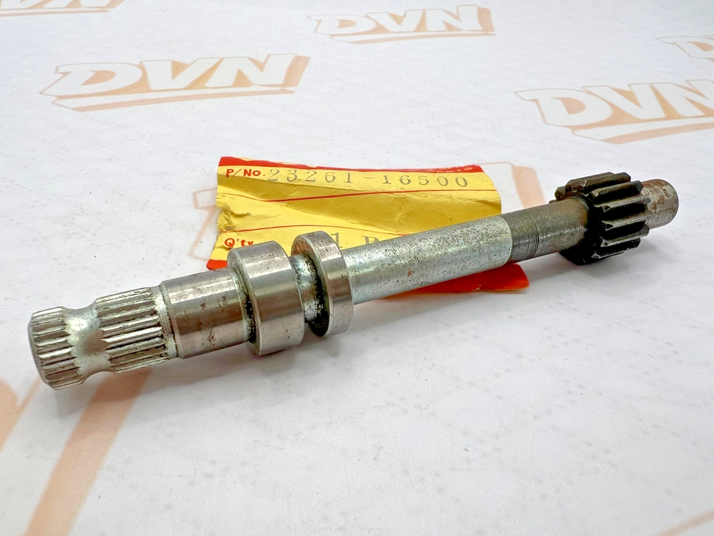 NOS GENUINE  SUZUKI RM400 RM370 TM250 CLUTCH RELEASE PINION 23261-16500 VINTAGE