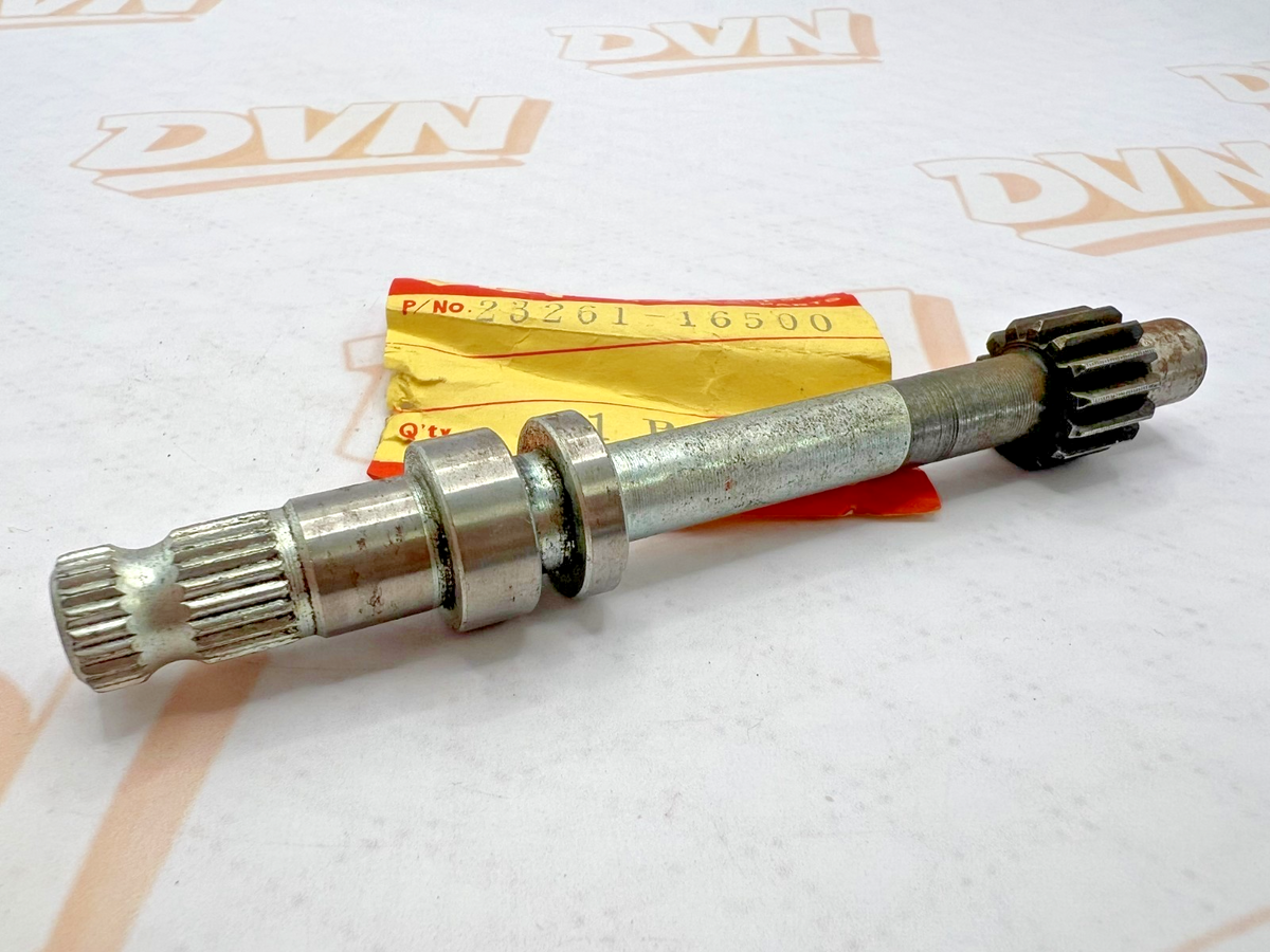 NOS GENUINE  SUZUKI RM400 RM370 TM250 CLUTCH RELEASE PINION 23261-16500 VINTAGE