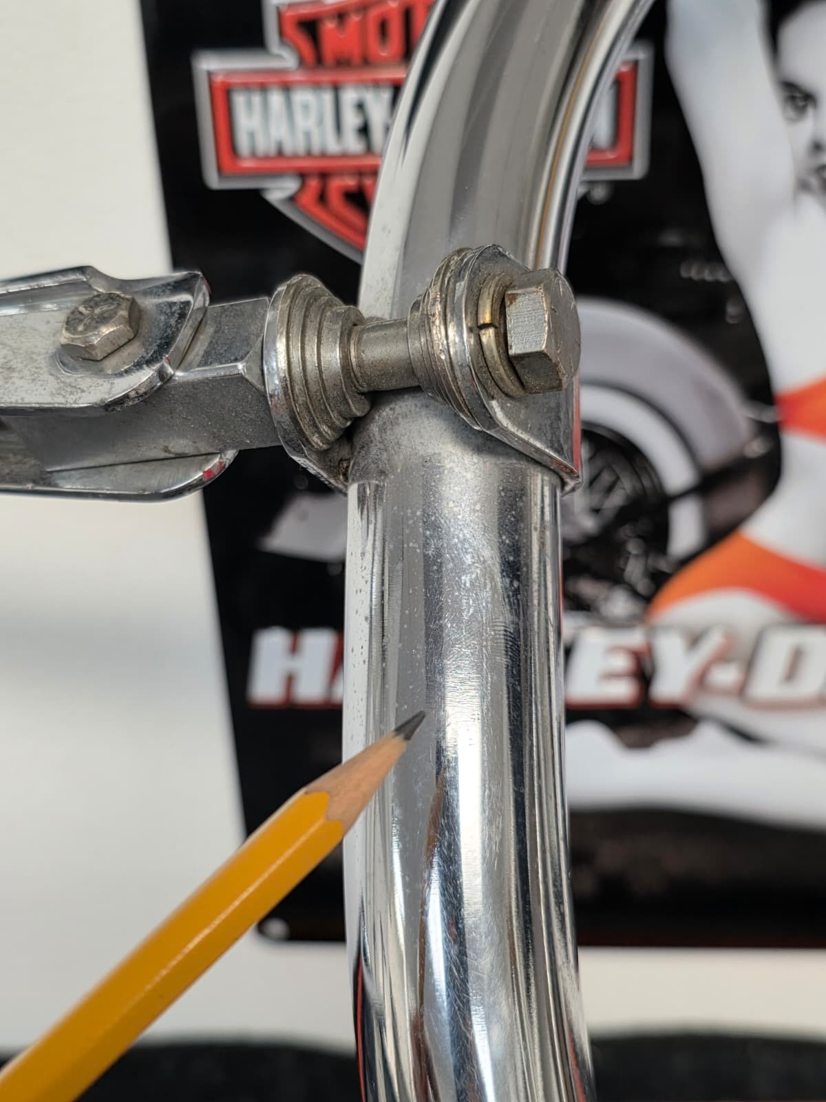 2000-03 Harley Softail Engine Guard Crash Cage Bar CHROME