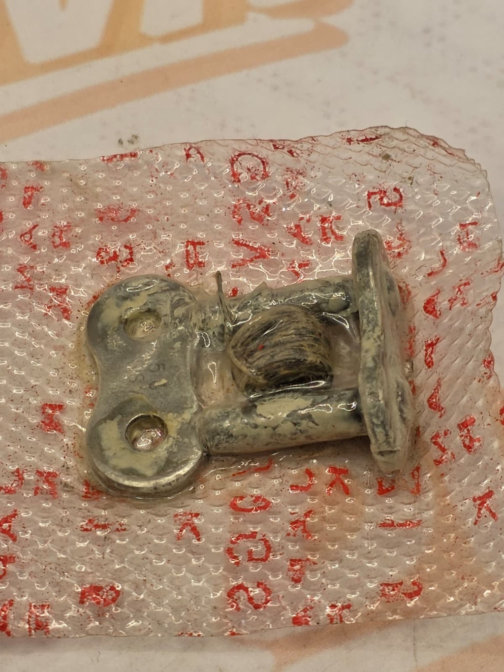 NOS OEM SUZUKI CHAIN JOINT 27620-17E20