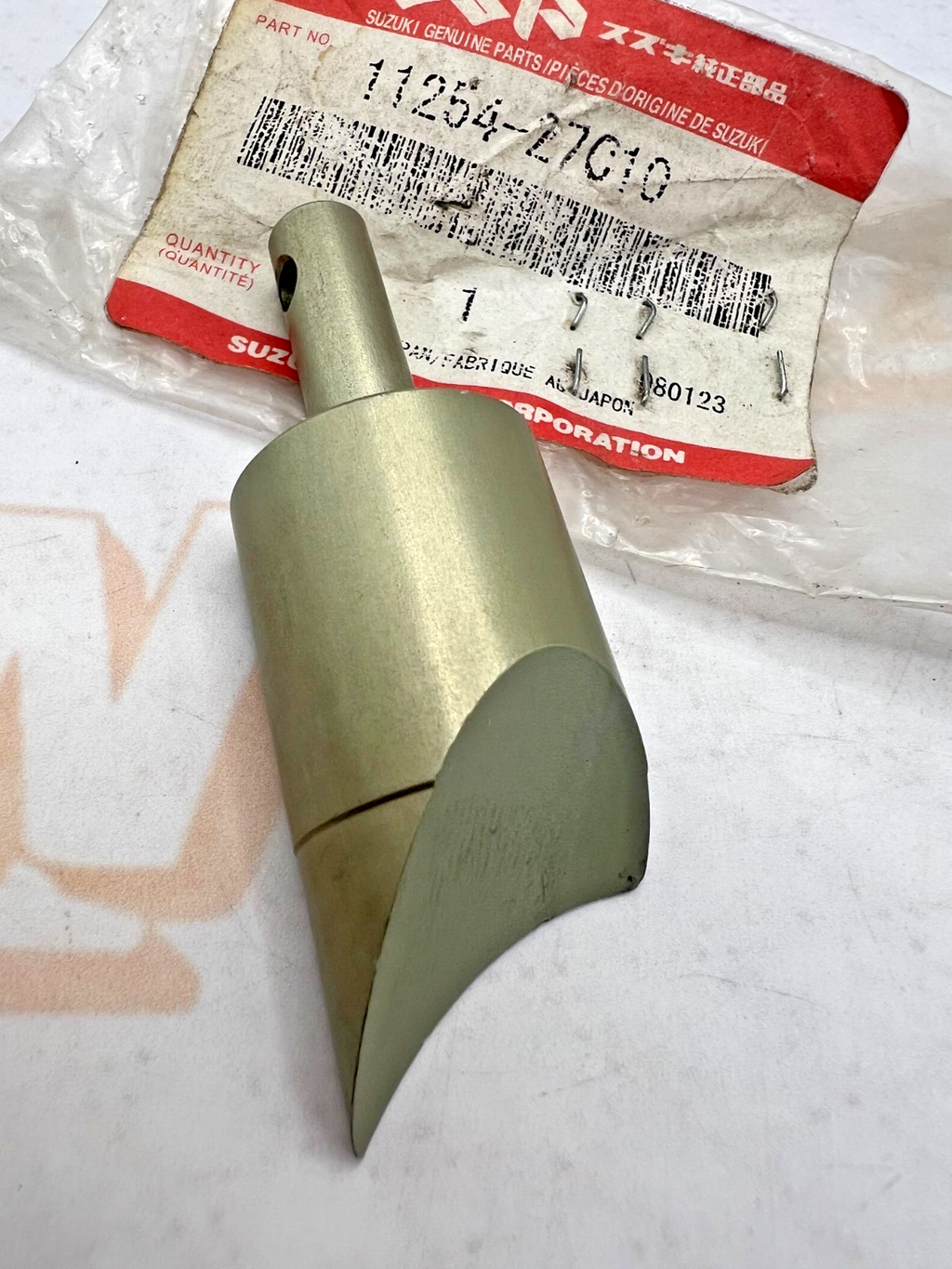 Suzuki, NOS, RM125, 1989-91, Right Exhaust Valve Guide, 11254-27C10