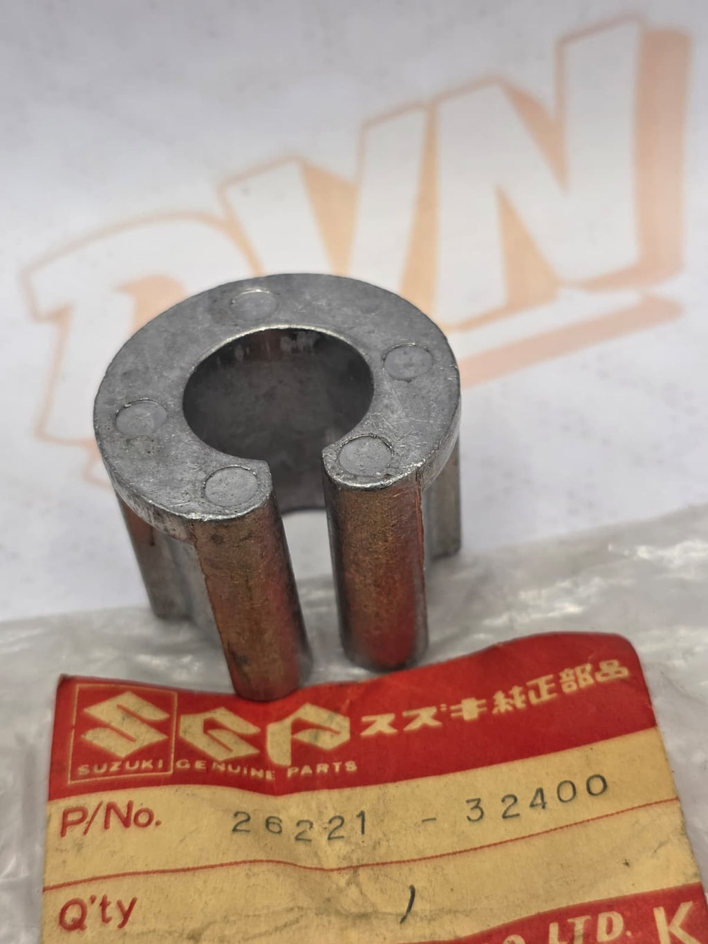 1982 SUZUKI SP250 KICK START SPRING GUIDE 26221-32400