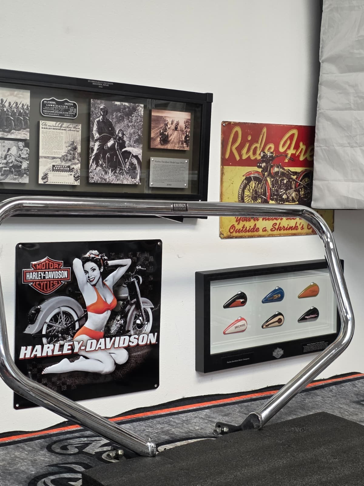 Highway Engine Guard Crash Bar Fit For Harley softail 2000-2017
