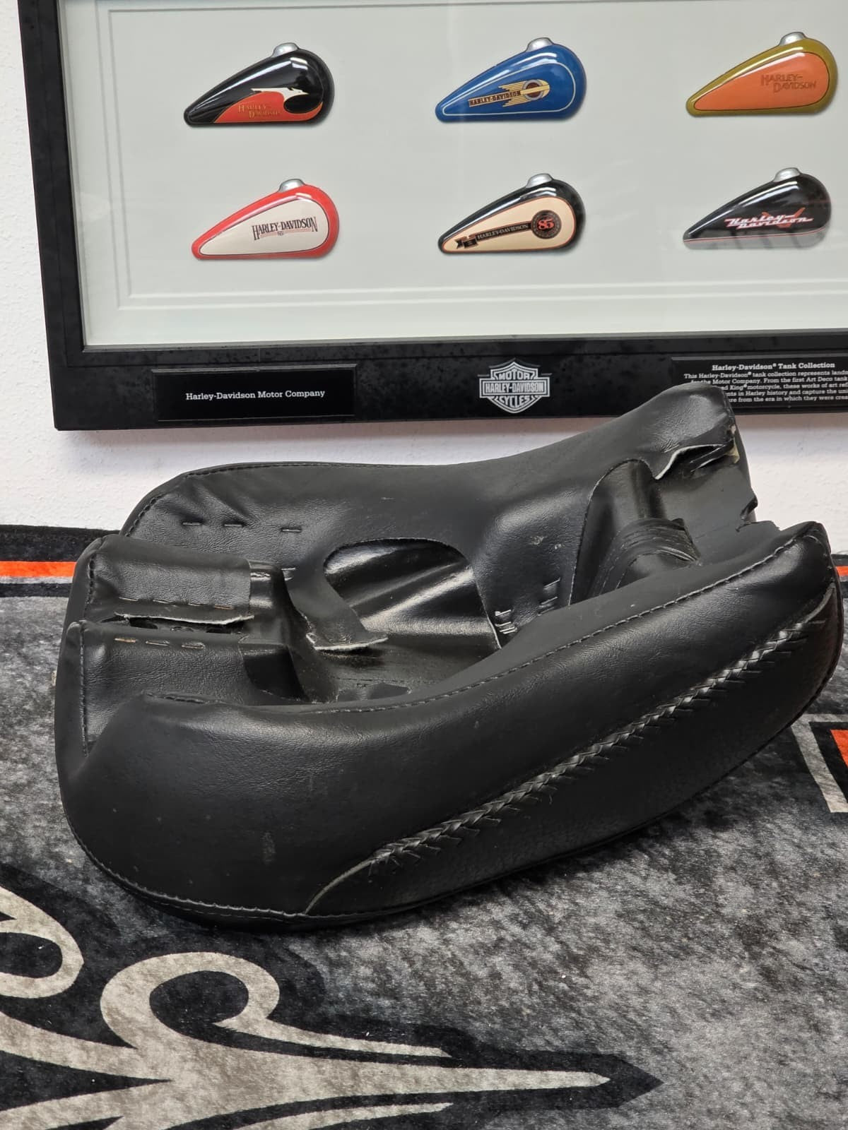 OEM HARLEY-DAVIDSON  2005-17 Softail DELUXE FLSTN  Passenger Seat