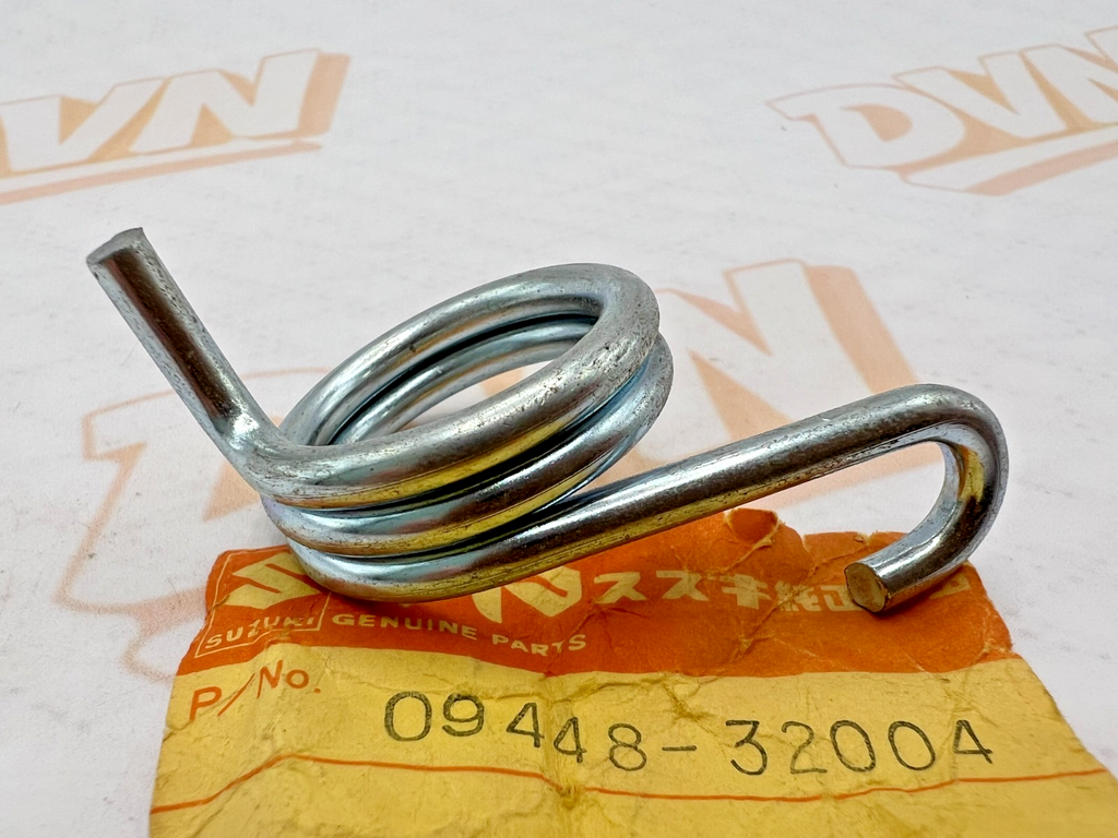NOS GENUINE SUZUKI TC TS100 185 REAR BRAKE PEDAL SPRING 09448-32004-XC0 OEM