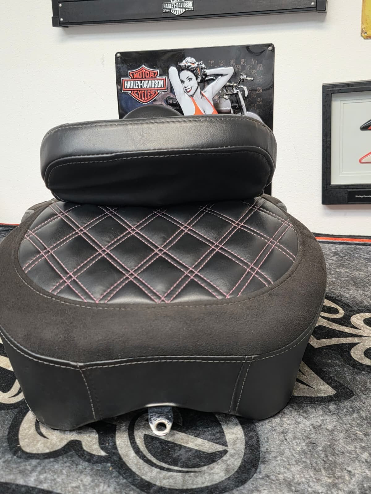 CVO Harley-Davidson Road Glide Seat for Touring 08-23 and STREE Glide 24774