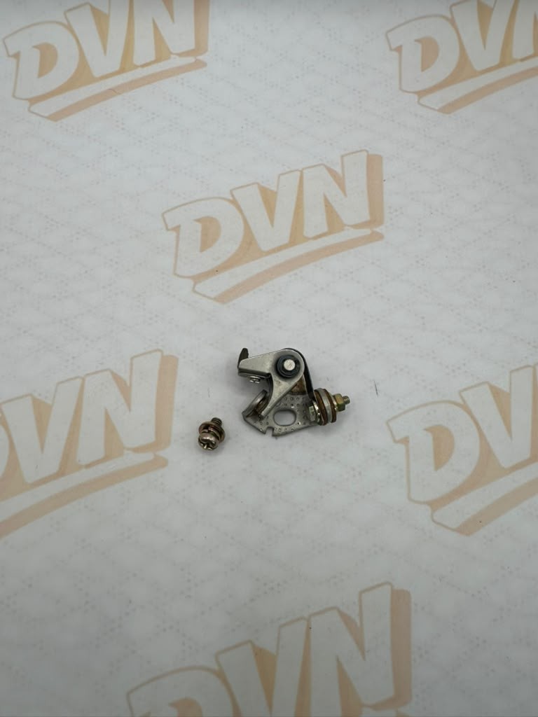 Vintage Suzuki 33160-31010 Contact Points