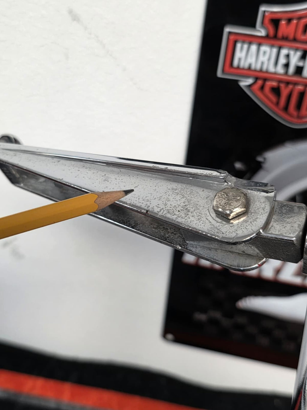 2000-03 Harley Softail Engine Guard Crash Cage Bar CHROME