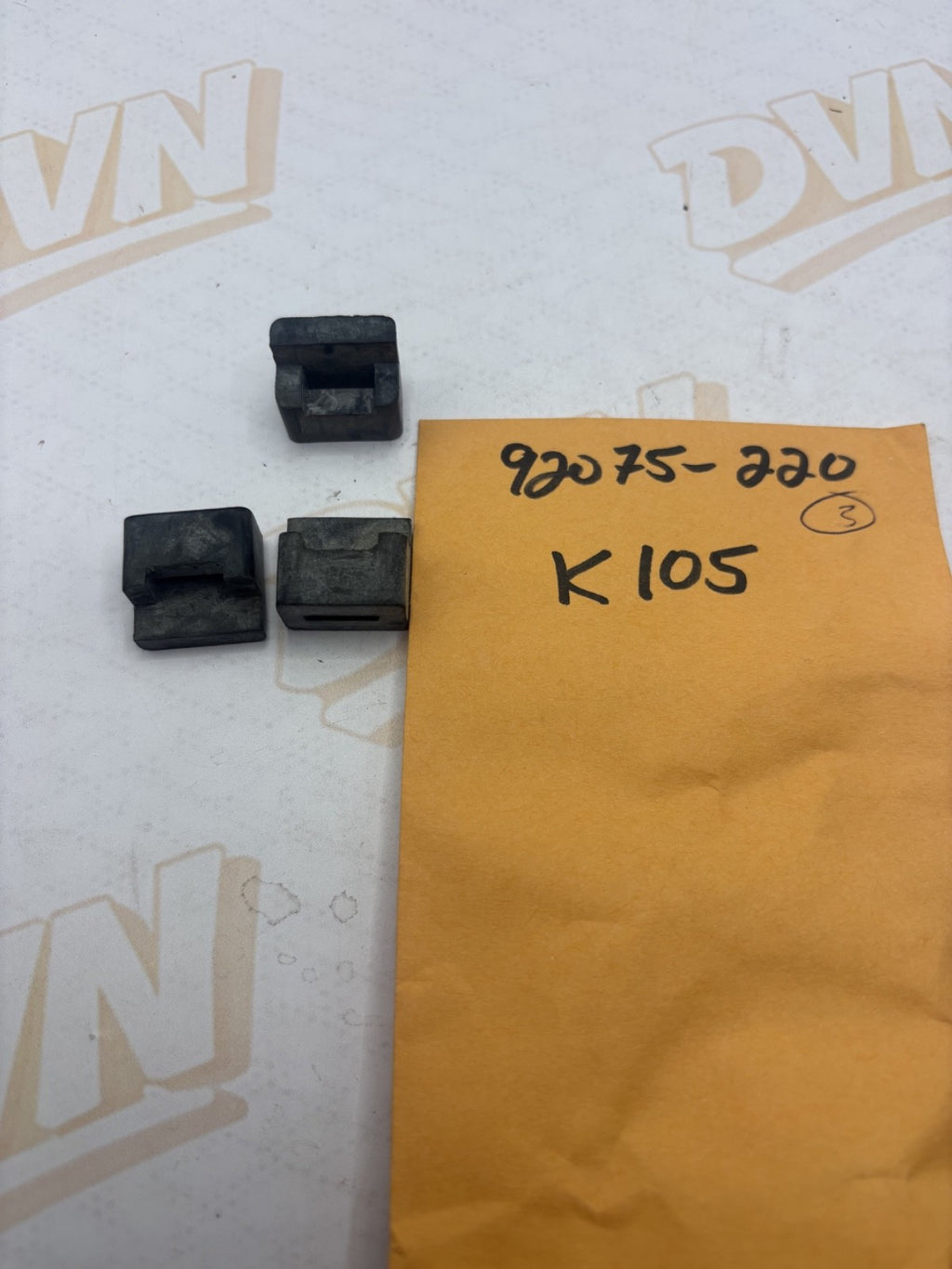 NOS Kawasaki KS125 KE125 KD125 74-75 Genuine TOTAL OF 3 Rubber Damper 92075-220