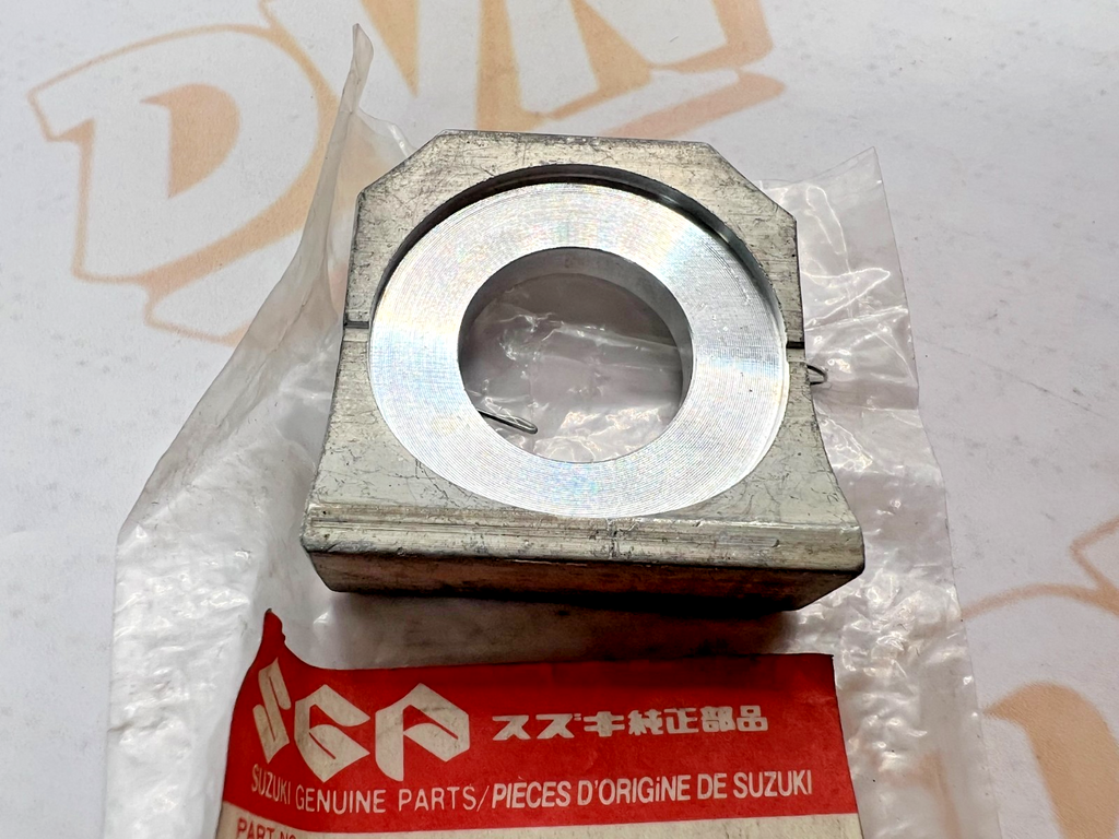 Suzuki NOS OEM WASHER, RH 61445-27C01