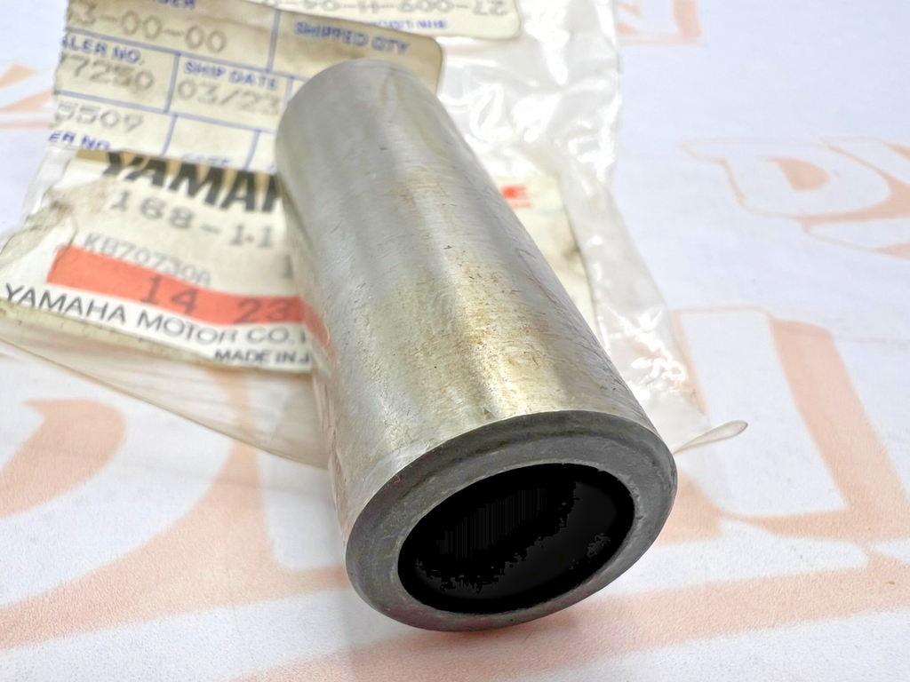 NOS OEM YAMAHA 1976-1983 PISTON PIN YR1 R3 TR2 SL338 SRX440 SS396  168-11633-00