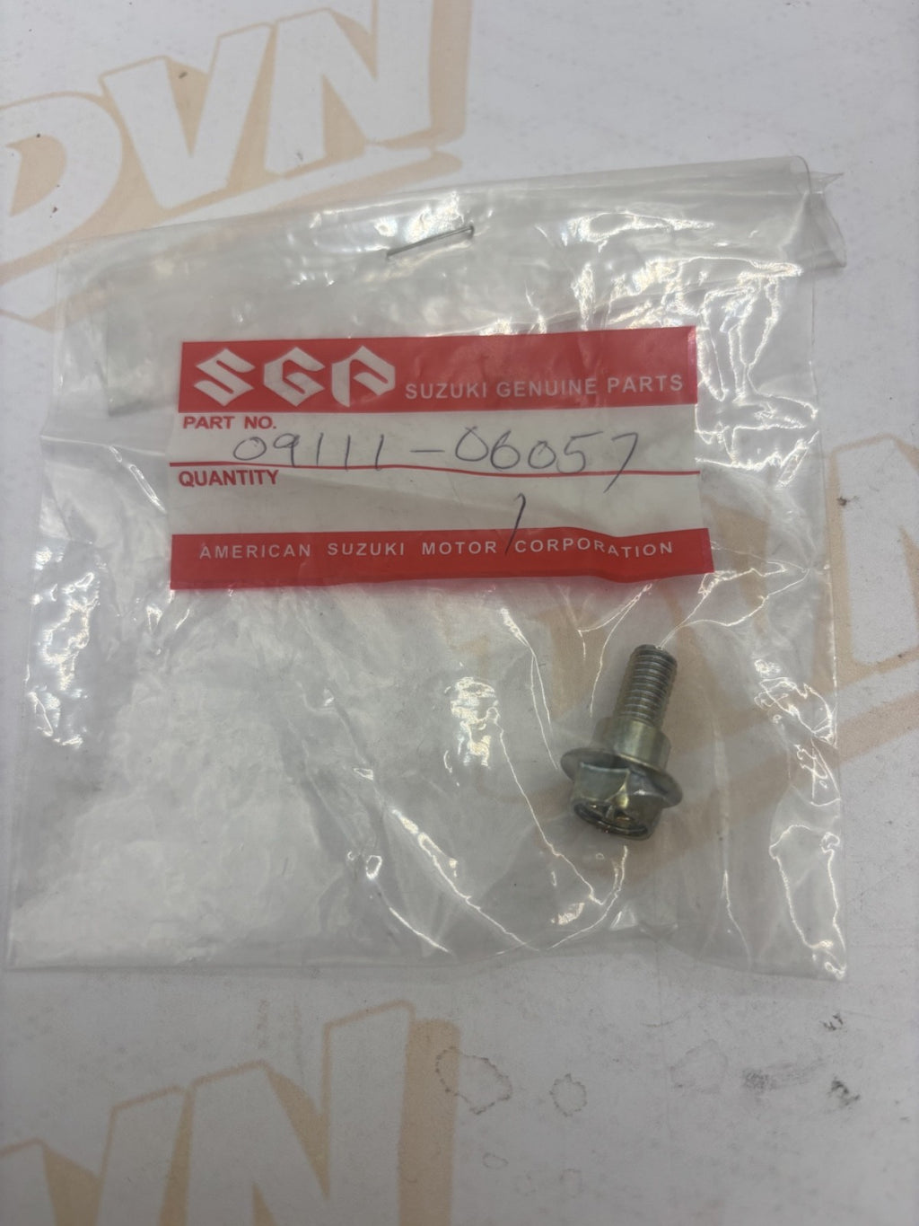 SUZUKI NOS 09111-06057 SCREW BOLT 6x17.5