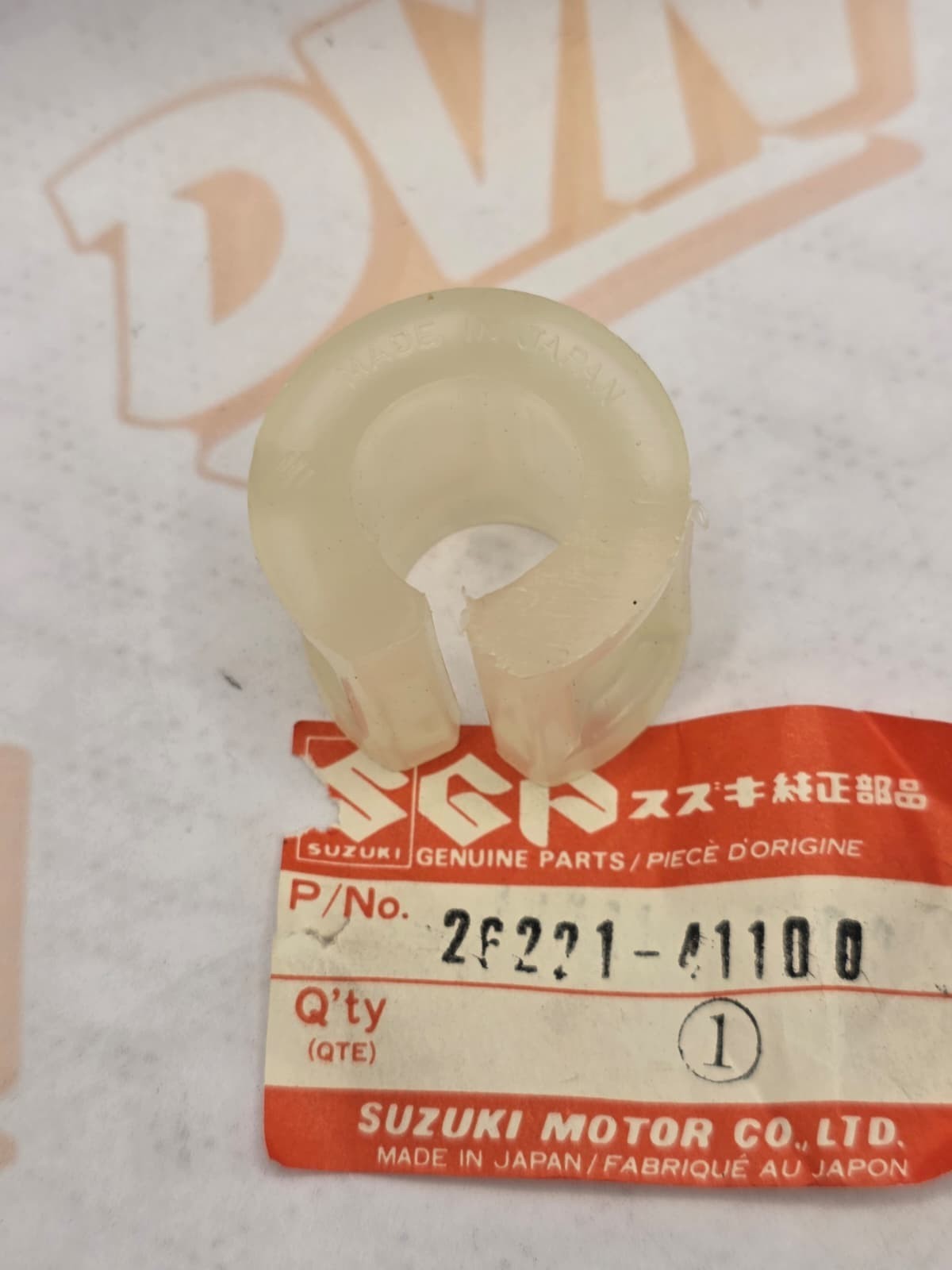NOS Suzuki Kick Shaft Spring Guide 26221-41100