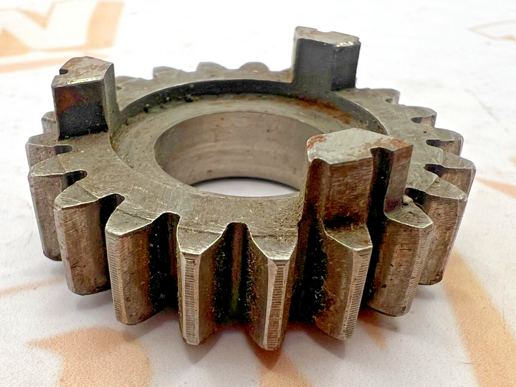 NOS Genuine Kawasaki Drive Shaft 3rd Gear J1 J1T J1l J1TR J1TRL 13132-003
