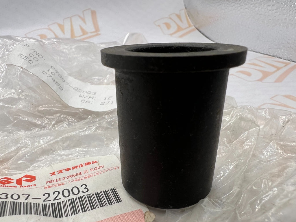 SUZUKI NOS OEM BUSHING 09307-22003