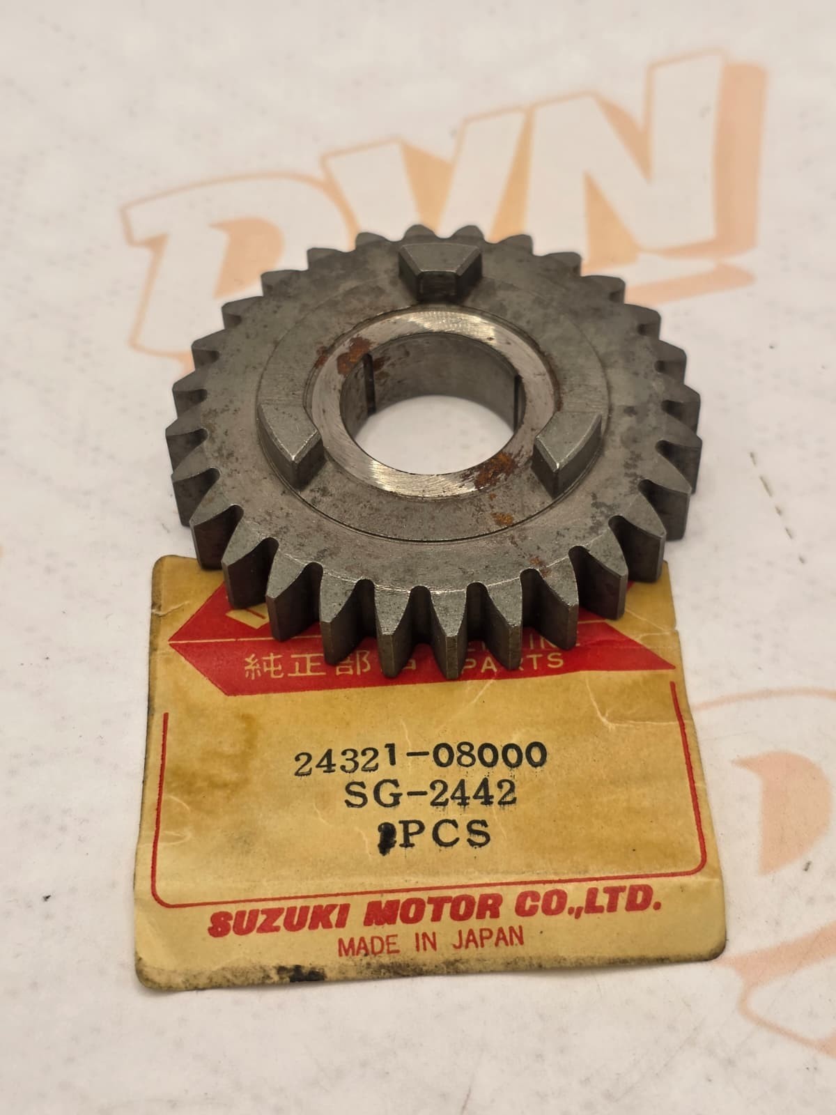 NOS 28T 2nd Gear Fits: Suzuki S32-3 150 24321-08000