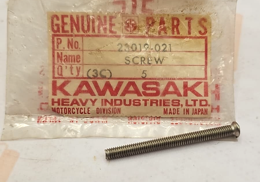 1 NOS Kawasaki H1 H2 KZ1000 KZ750 KZ 900 S1 S2 S3 W1 W2 Z1 Screw OEM 23019-021