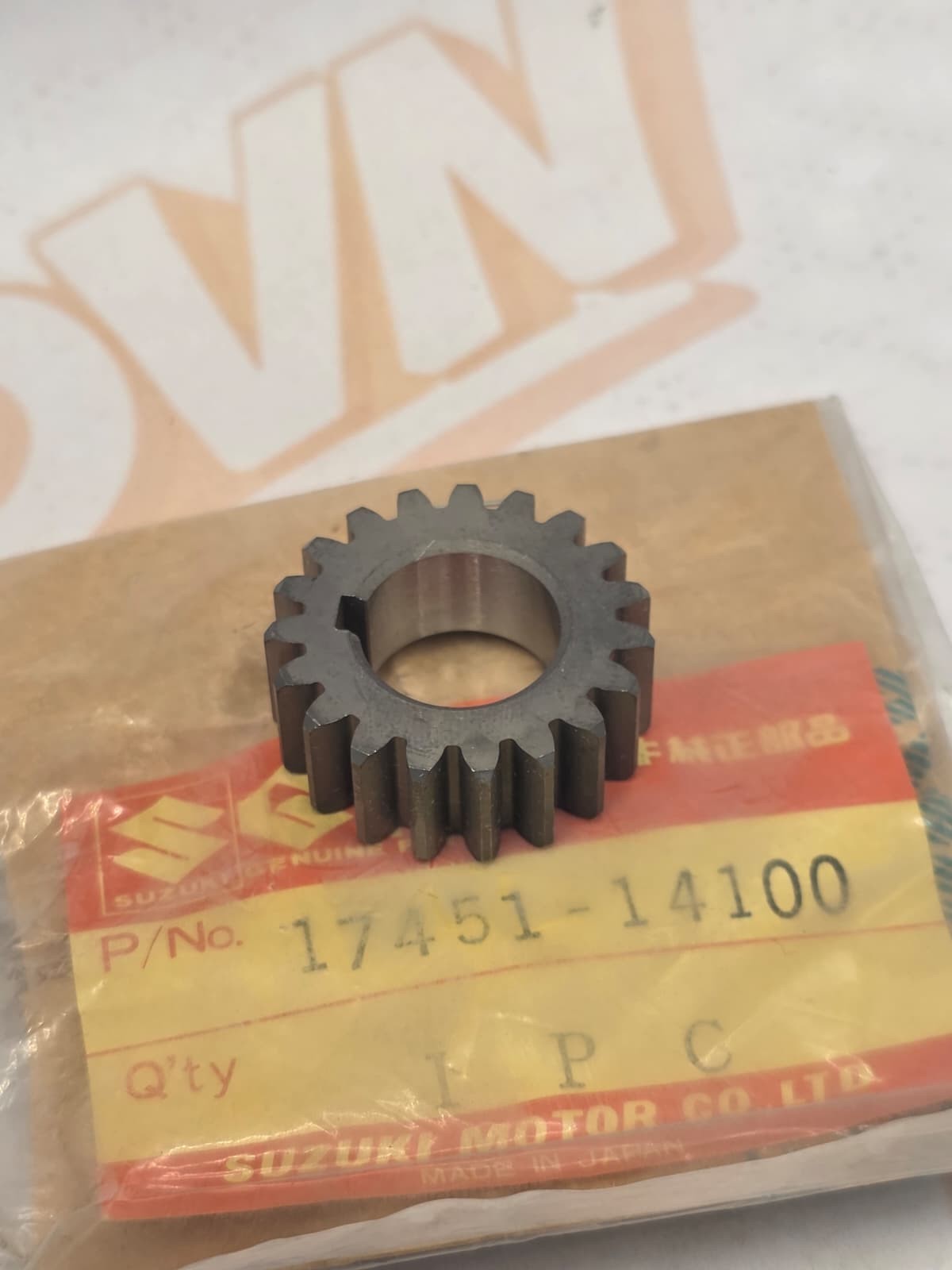 1981 SUZUKI RM125 RM 125 X 12 WATER PUMP DRIVE GEAR 17451-14100