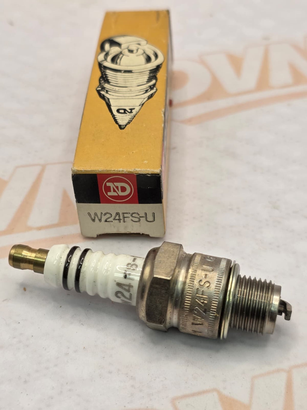 NIPPONDENSO SPARK PLUG.  W24FS-U.  SP288.