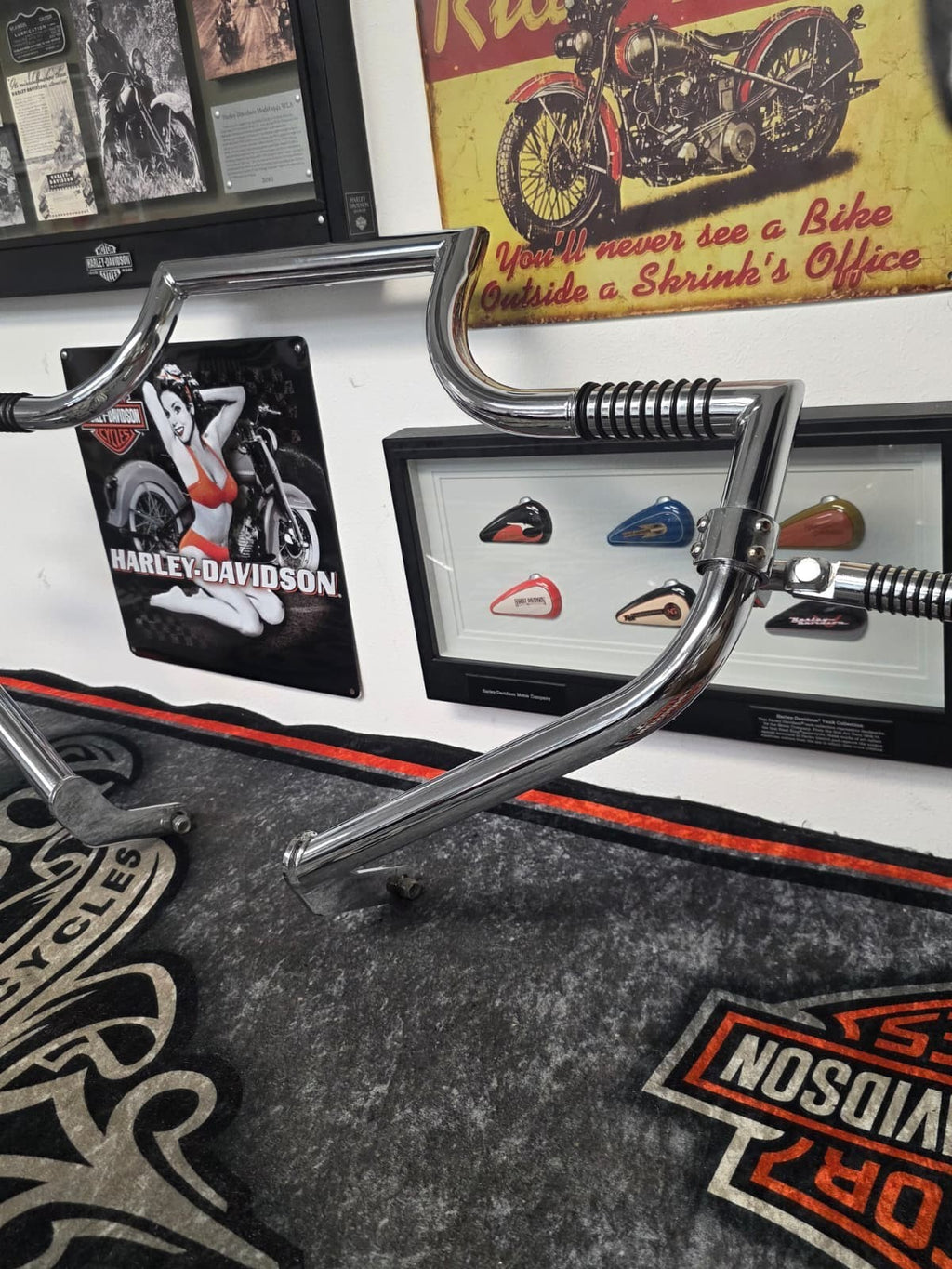 Engine Guard 07-09 Harley Davidson FXSTSSE CVO Softail Springer, BREAKOUT 13-14