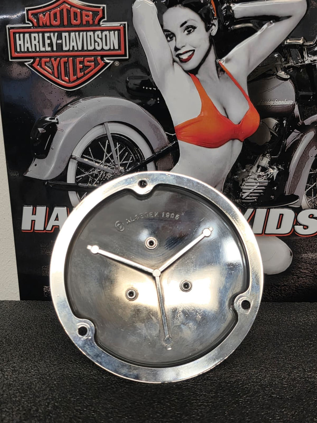 Harley Eagle   3 HOLE DERBY COVER   SOFTAIL 1970-98 EVO PRIMARY COVER