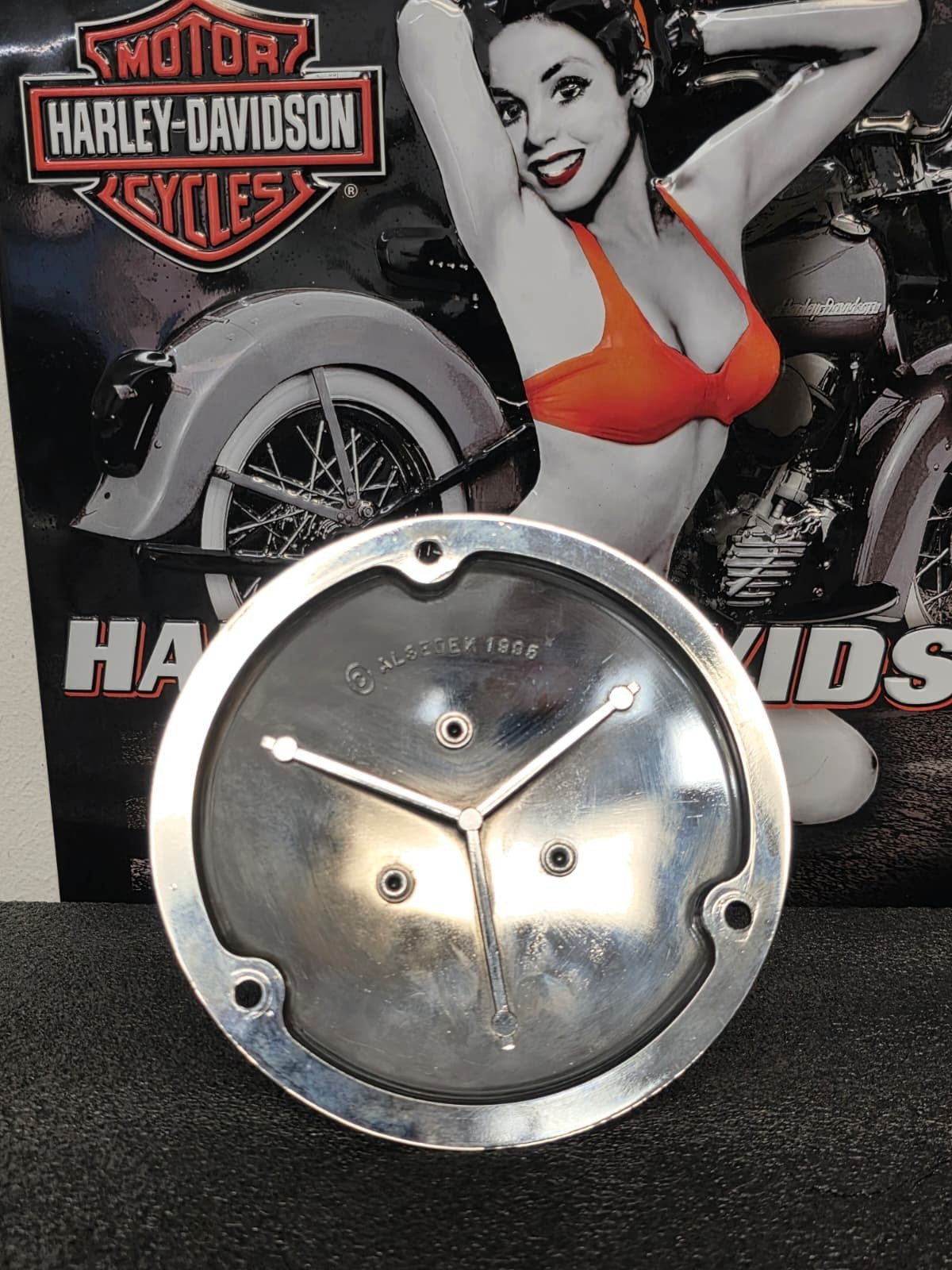 Harley Eagle   3 HOLE DERBY COVER   SOFTAIL 1970-98 EVO PRIMARY COVER