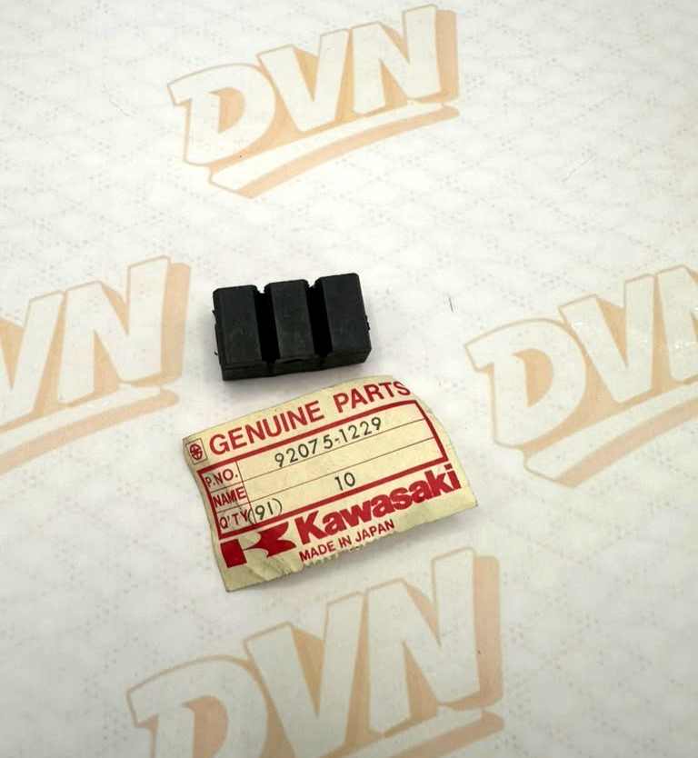 NOS Kawasaki OEM Rubber Cylinder Damper  92075-1229