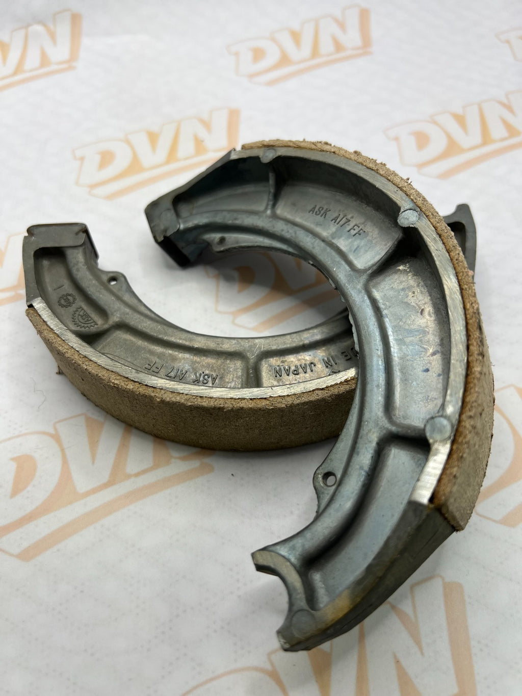 New OEM Suzuki 64410-40300 Brake Shoe NOS