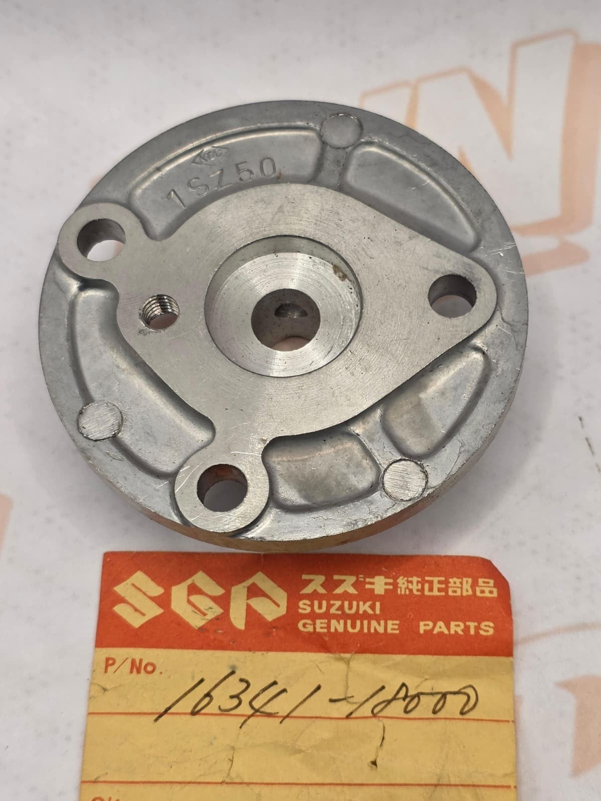 Casing Oil Pump Gear 16341-18000 OEM 1974 Suzuki GT250 Motorcycle