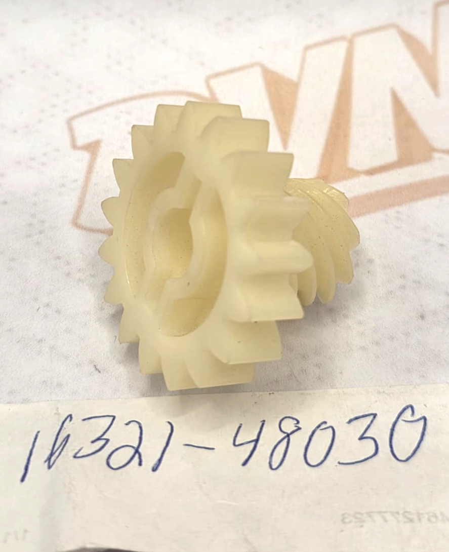 Suzuki NOS OEM Oil Pump Drive Gear 16321-48030 TS100 TS125