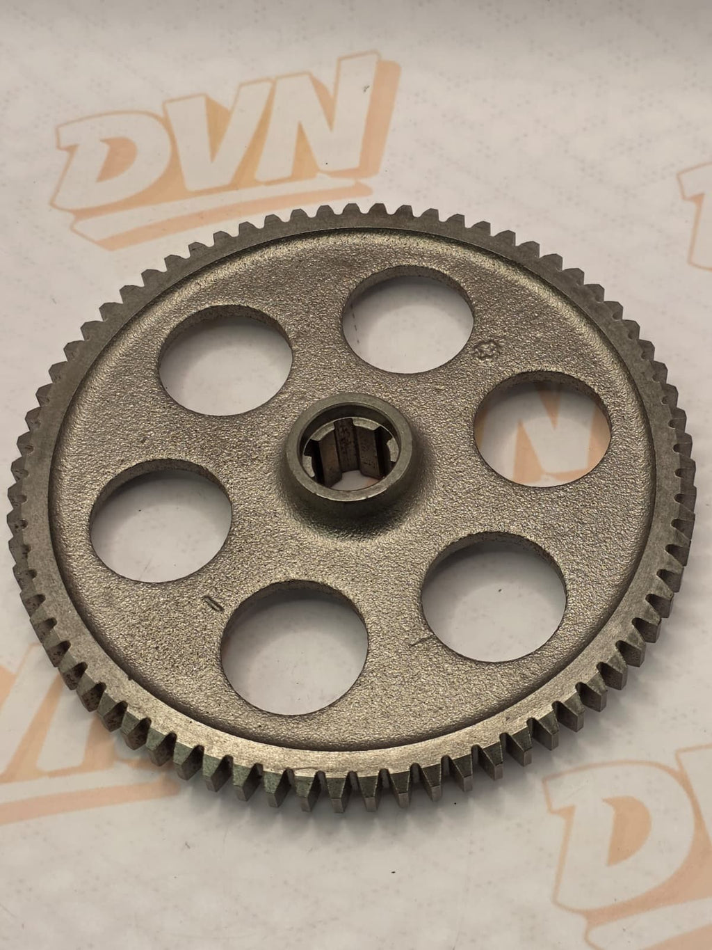 NOS SUZUKI 21211-24301 - PRIMARY DRIVEN GEAR