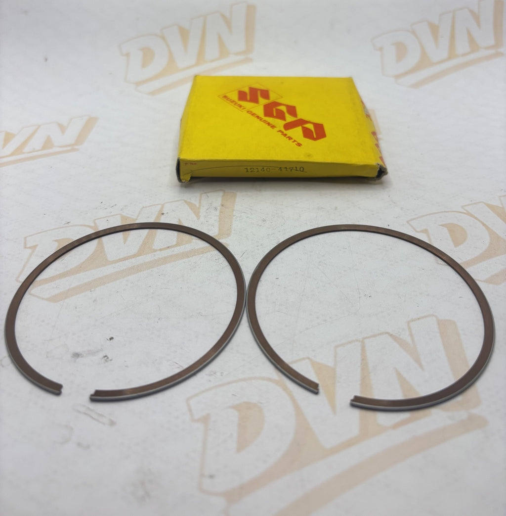 GENUINE NOS Suzuki RM370 1976 Piston Ring Set 12140-41710