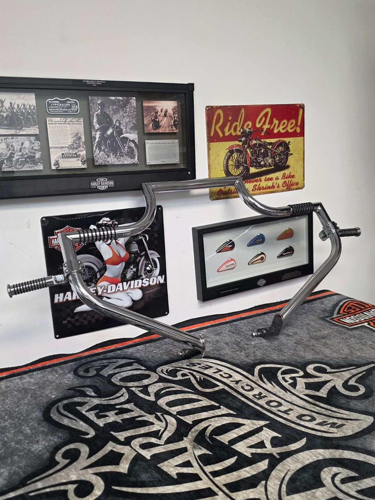 Engine Guard 07-09 Harley Davidson FXSTSSE CVO Softail Springer, BREAKOUT 13-14