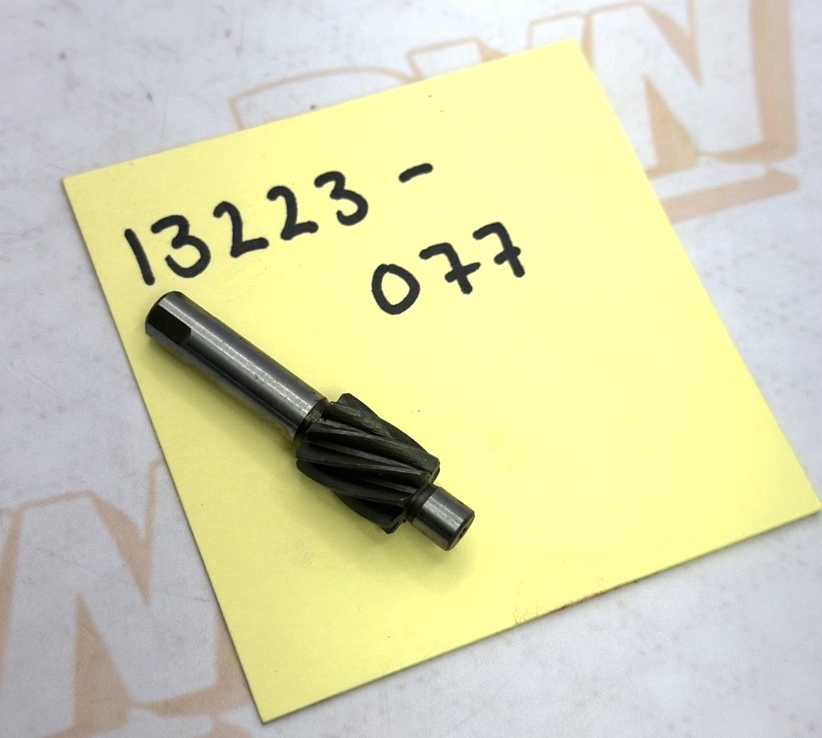13223-007 KAWASAKI TACHOMETER PINION GEAR KE125