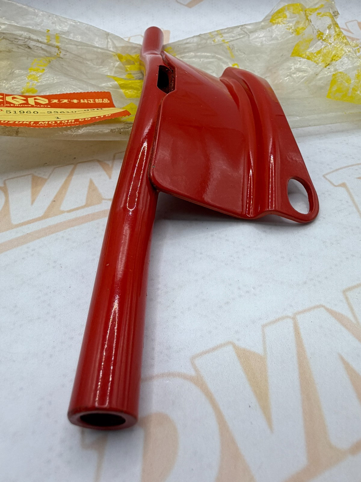 SUZUKI OEM BRACKET TURN SIGNAL LAMP B; B MODEL 1976-77 A100 51960-23610-03H