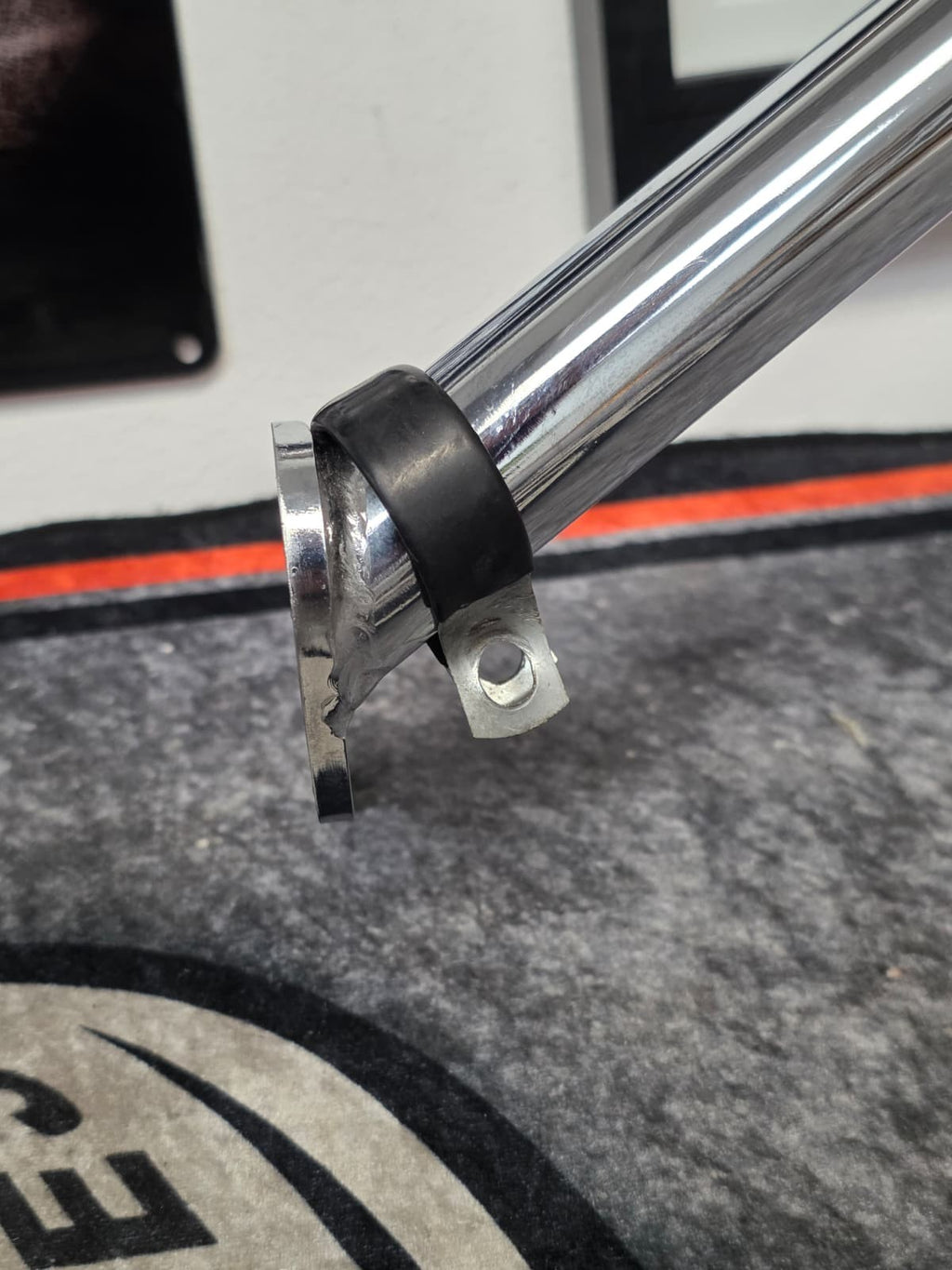 Highway Engine Guard Crash Bar For Harley softail 00-17 SPRINGER,FATBOY,BREAKOUT