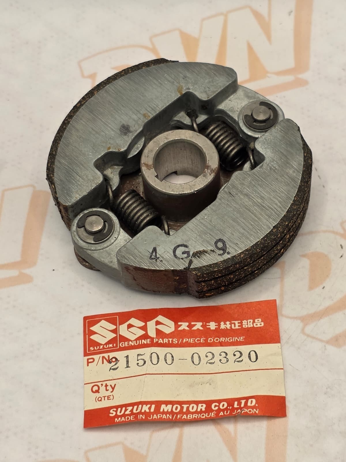 Suzuki CLUTCH ASSY 21500-02320 OEM NEW