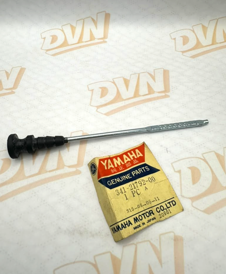 NEW NOS YAMAHA   341-21792-00 Gauge Oil Stick 1973-1974 TX750