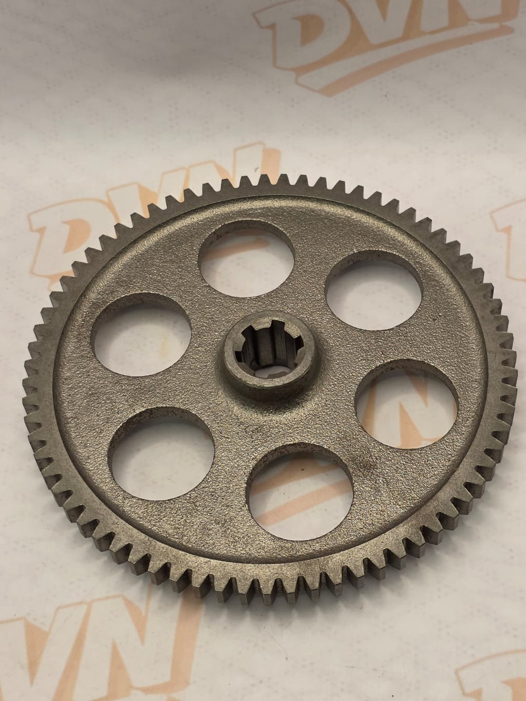 NOS SUZUKI 21211-24301 - PRIMARY DRIVEN GEAR
