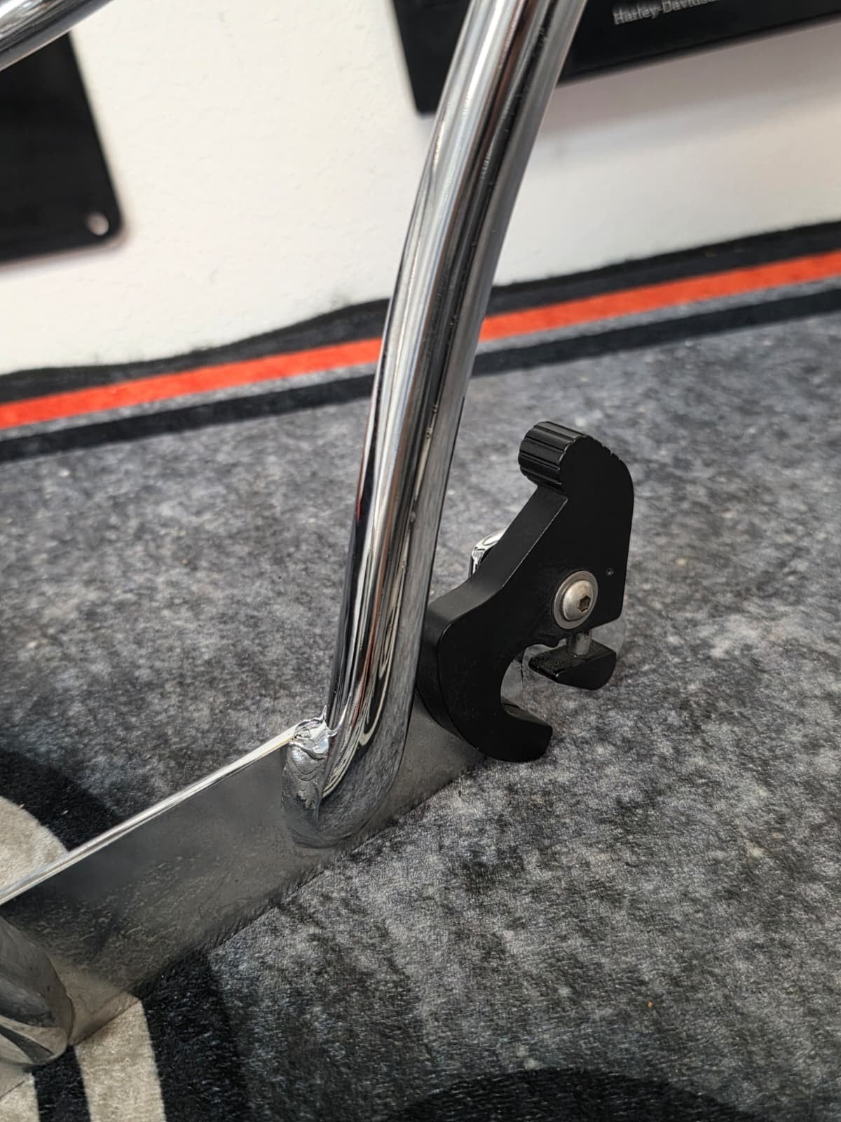 OEM 97-03 Heritage Springer 95th Detachable Tall Passenger Backrest Grab Rail