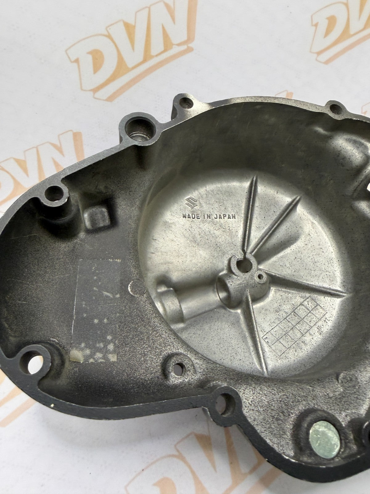 NOS 1975 Suzuki TC125 OEM Clutch Cover Engine Side Cover Assy 11300-28860