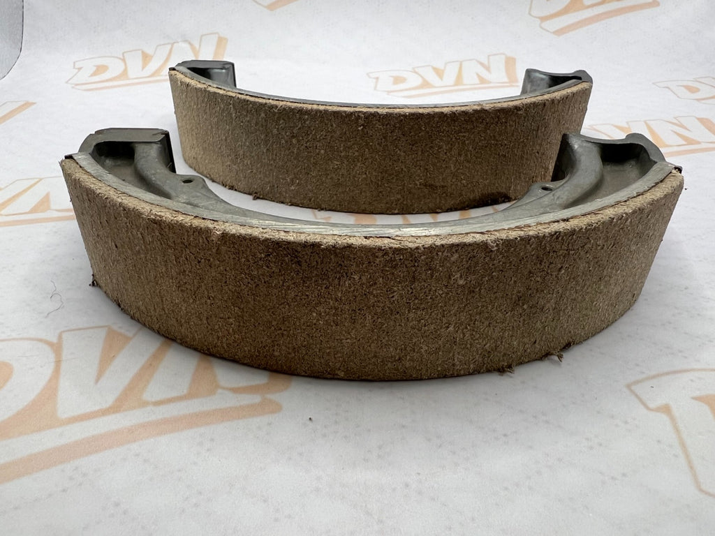 New OEM Suzuki 64410-40300 Brake Shoe NOS