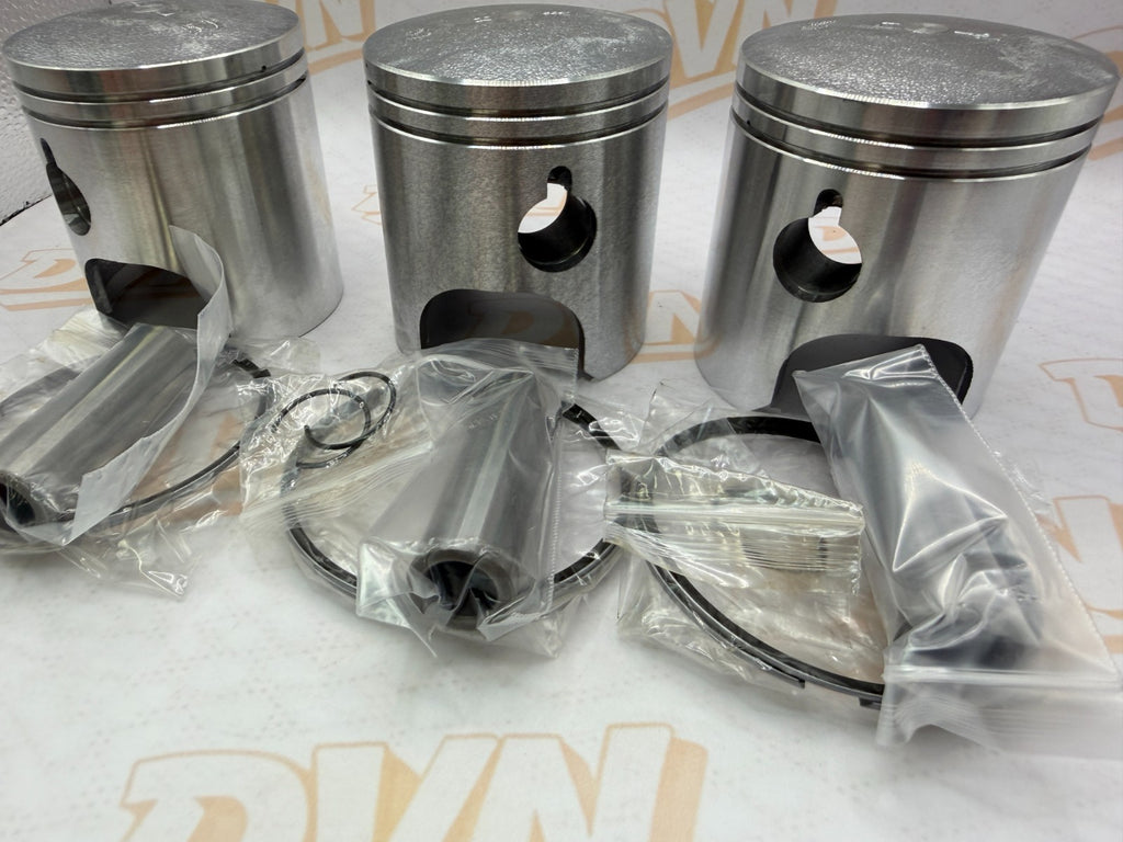 Suzuki 1972-1977 GT750 PISTON AND RING SET  70.5 mm 0.5mm Oversize