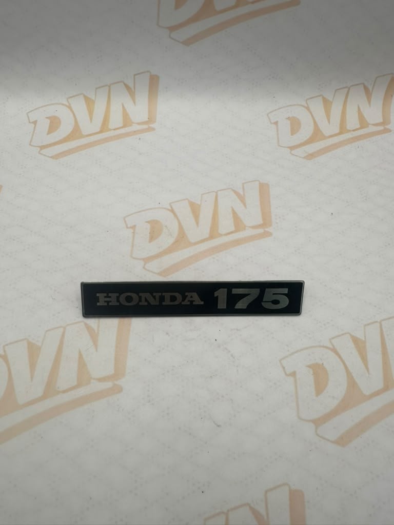 Honda NOS side cover emblem badge  87128-237-670
