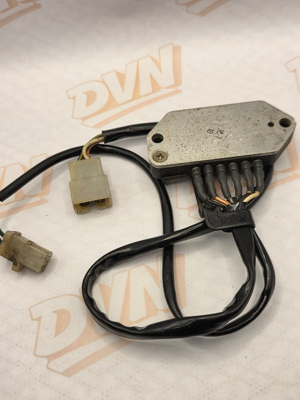 1981-1983 Suzuki GS650 OEM CDI ECU Ignition Control Unit 32900-34210