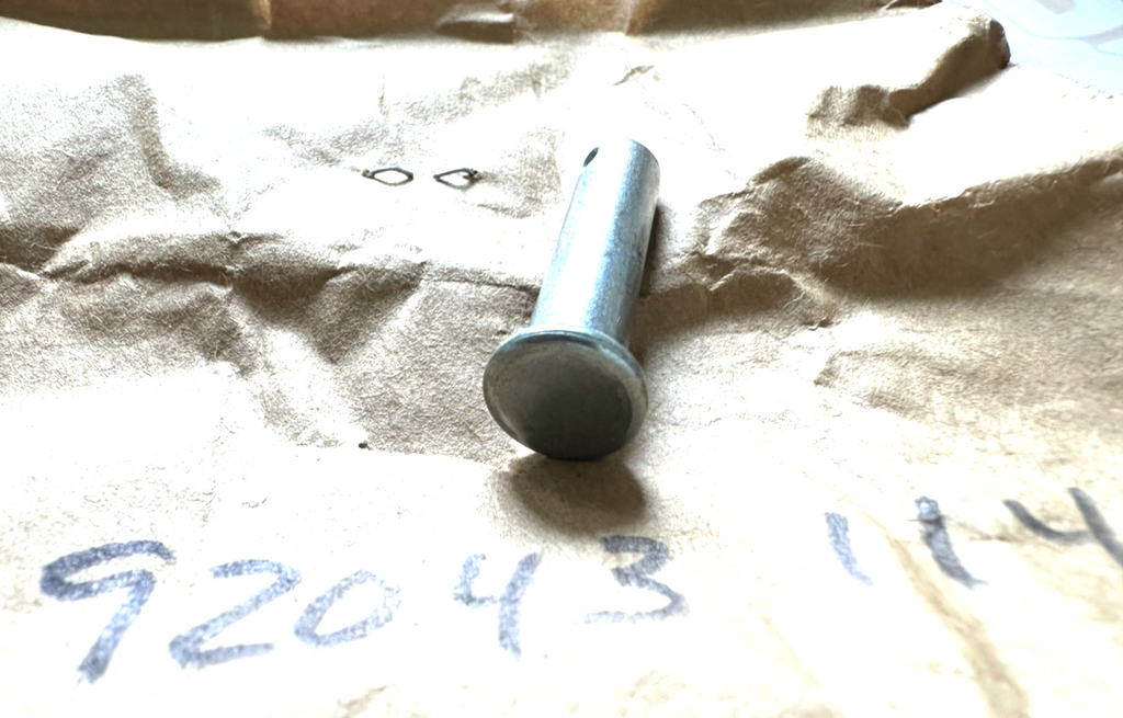 OEM Kawasaki 92043-1143 8x32 Pin NOS